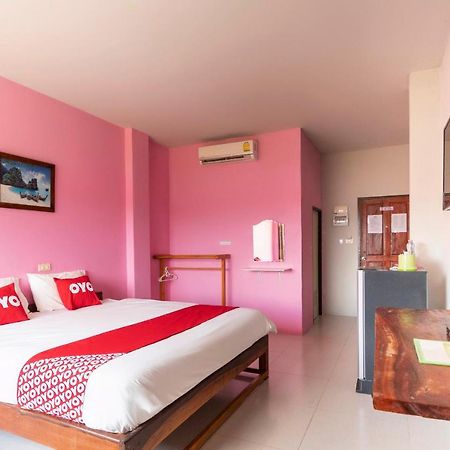 Oyo 632 Thanagrit Apartelle Tha Mai Dış mekan fotoğraf