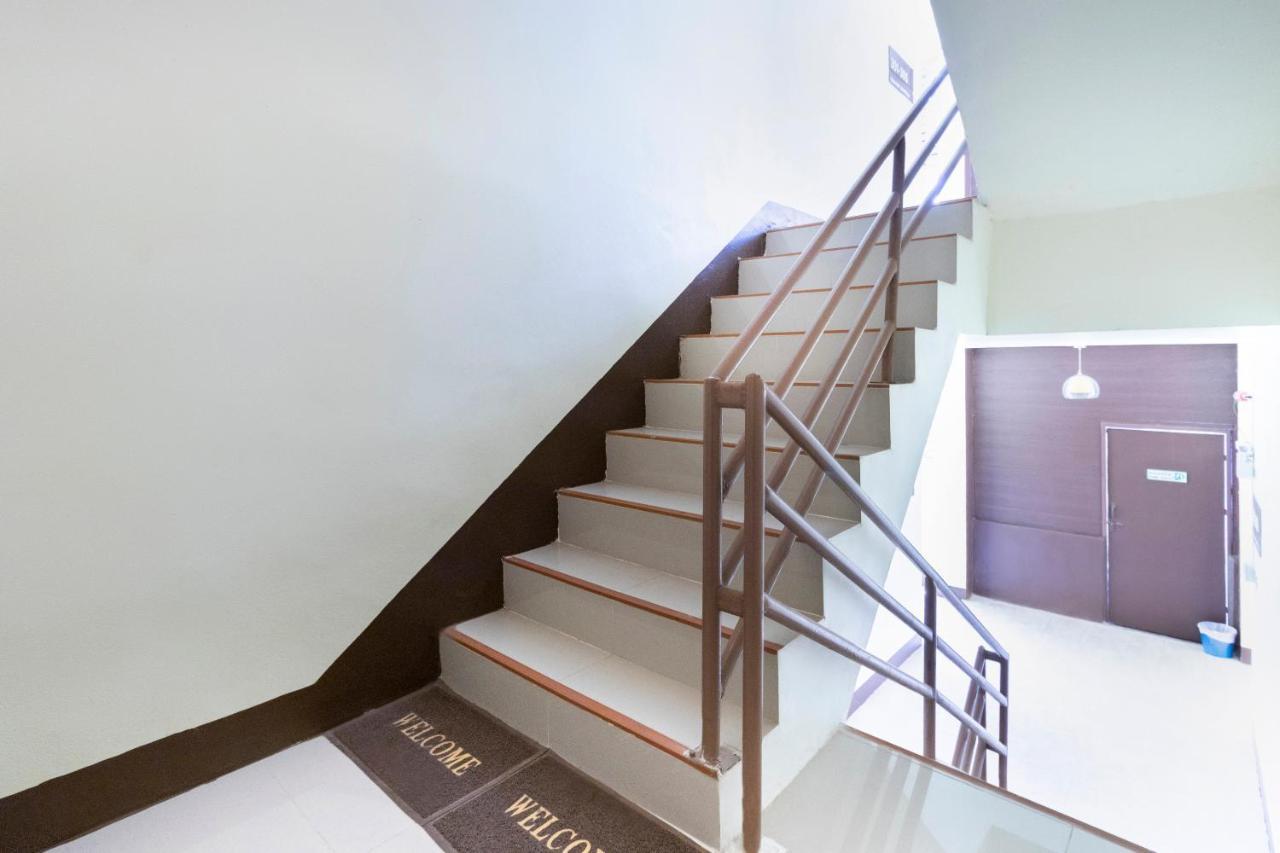 Oyo 632 Thanagrit Apartelle Tha Mai Dış mekan fotoğraf